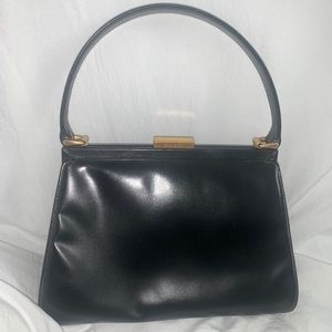 Authentic GUCCI Vintage Kisslock- patent leather!